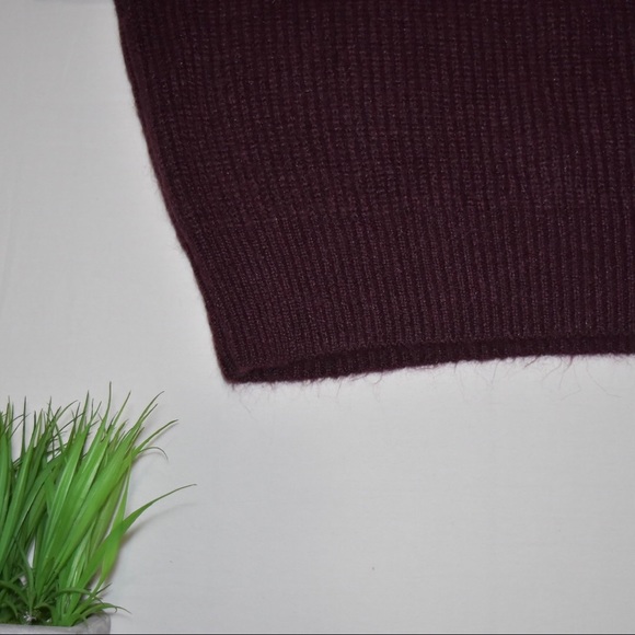 New! CALVIN KLEIN Half Zip Crop Sweater Burgundy Size L - Picture 4 of 8